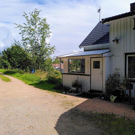 Laegenhet Naturnaera I Henån Екстериор снимка