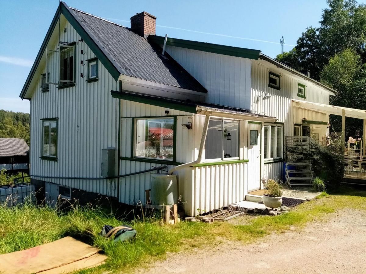 Laegenhet Naturnaera I Henån Екстериор снимка