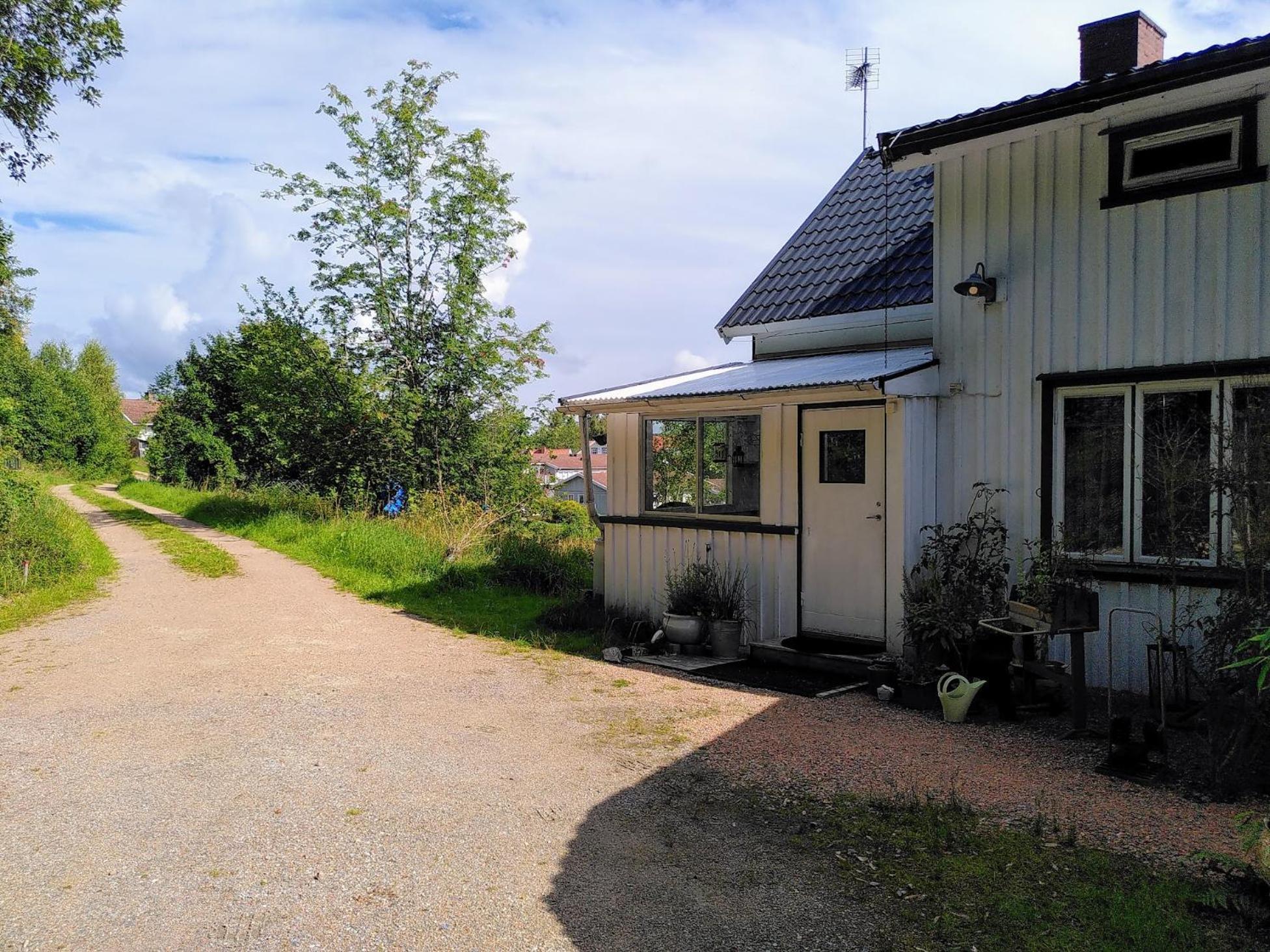 Laegenhet Naturnaera I Henån Екстериор снимка